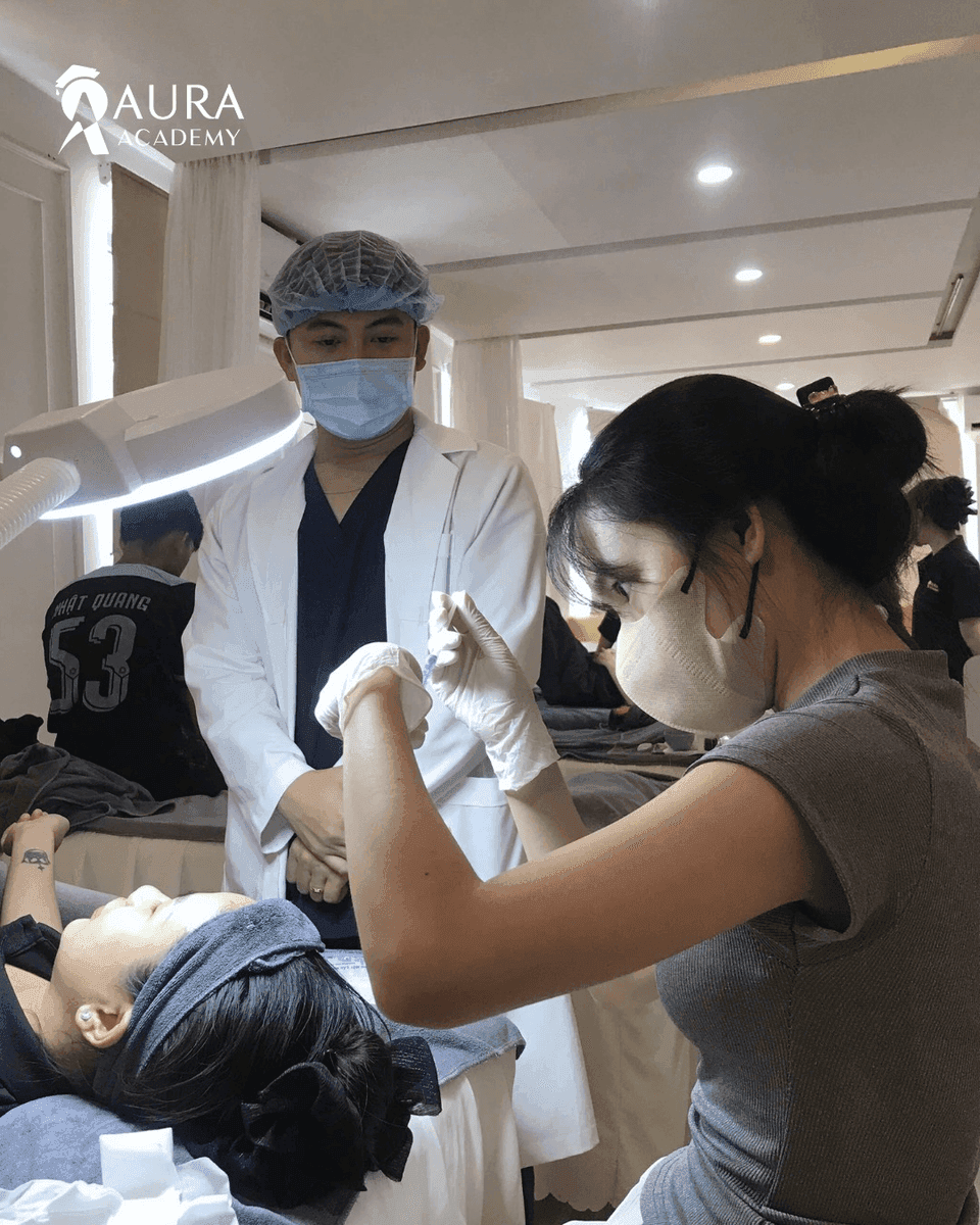 Khóa học Thẩm mỹ nội khoa tại Aura Beauty Academy