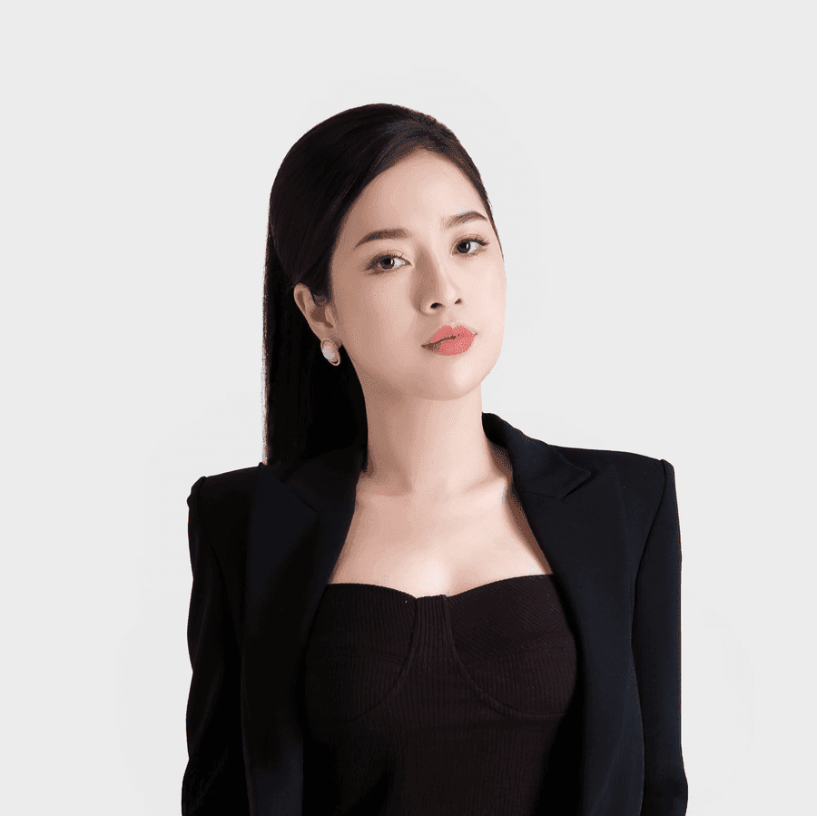 Giảng viên Trâm Nguyễn (Dr. Mirra), Nhà sáng lập & CEO tại Aura Beauty Academy